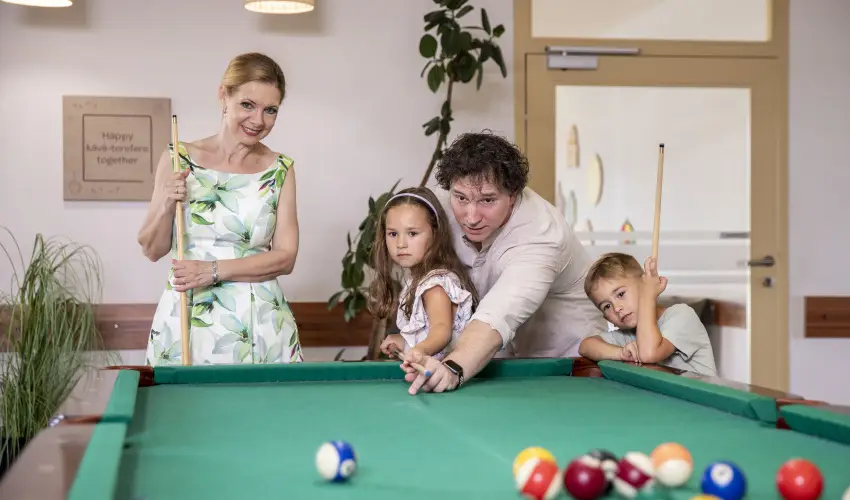 Vulk�n Wellness Hotel �s Kemping Celld�m�lk - Csillagsz�r�s Kar�csony