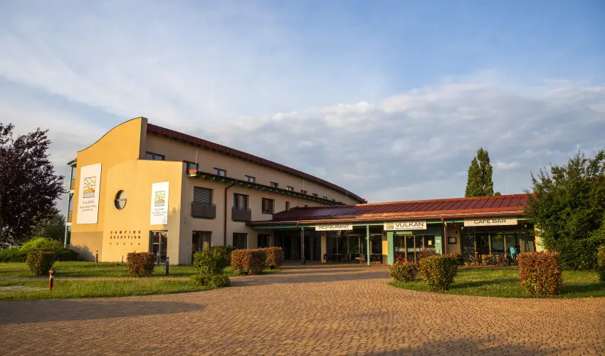 Vulk�n Wellness Hotel �s Kemping Celld�m�lk - Csillagsz�r�s Kar�csony