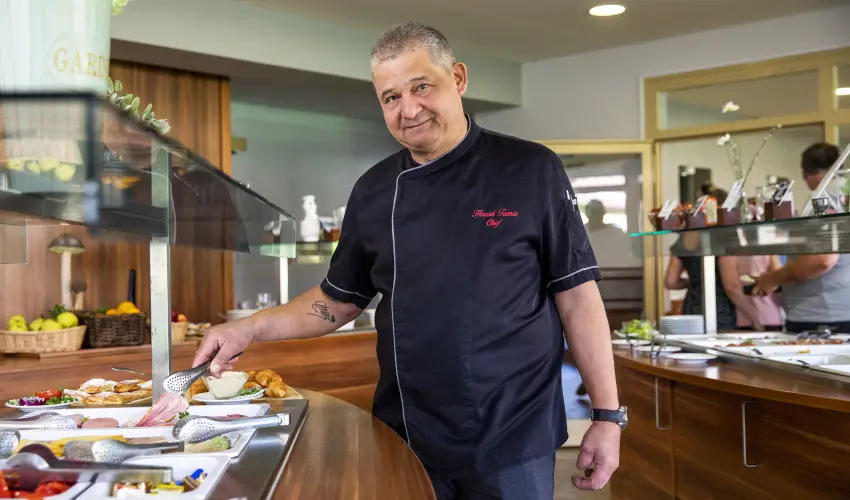 Vulk�n Wellness Hotel �s Kemping Celld�m�lk - Csillagsz�r�s Kar�csony