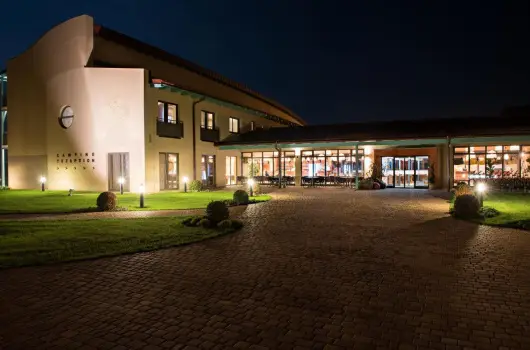 Vulkn Wellness Hotel s Kemping - Csillagszrs Karcsony