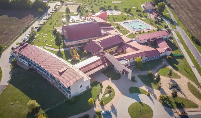 Vulk�n Wellness Hotel �s Kemping Celld�m�lk - Csillagsz�r�s Kar�csony