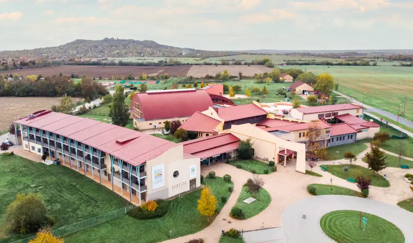 Vulk�n Wellness Hotel �s Kemping Celld�m�lk - Csillagsz�r�s Kar�csony