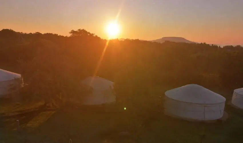 Jurta Spirit Hotel Balatongyrk - Karcsony