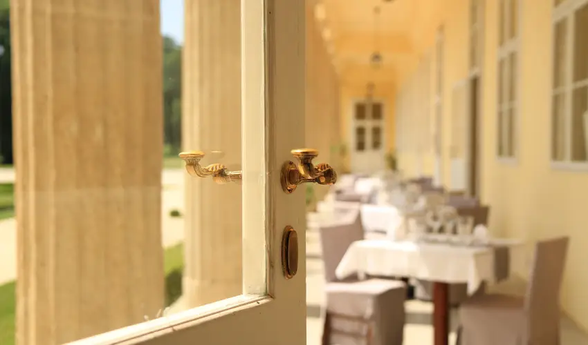 Krolyi Kastly Hotel & Restaurant  Fehrvrcsurg - Karcsony 