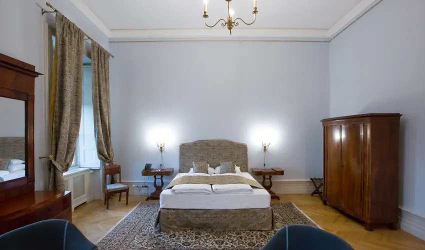 Krolyi Kastly Hotel & Restaurant  Fehrvrcsurg - Karcsony 