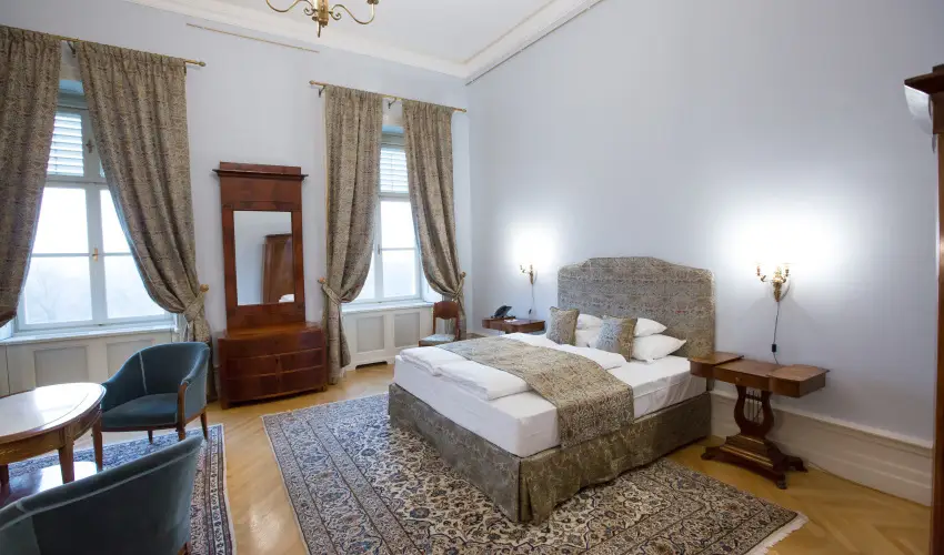 Krolyi Kastly Hotel & Restaurant  Fehrvrcsurg - Karcsony 