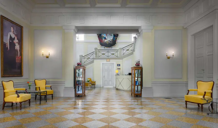 Krolyi Kastly Hotel & Restaurant  Fehrvrcsurg - Karcsony 