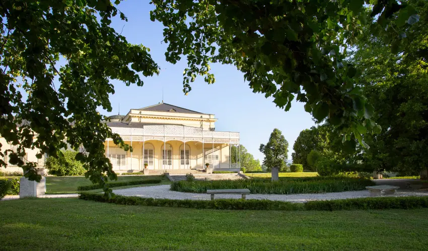 Krolyi Kastly Hotel & Restaurant  Fehrvrcsurg - Karcsony 