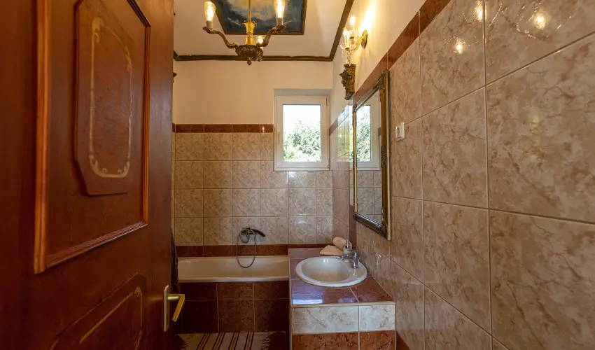 Kastello Vendghz Nagykozr - Karcsony