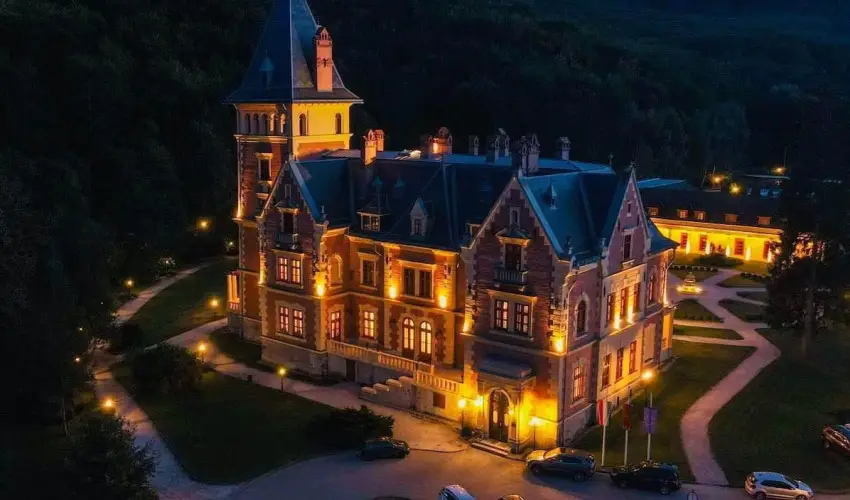 Kastlyhotel Sasvr Pardsasvr - Karcsony (min. 2 j)