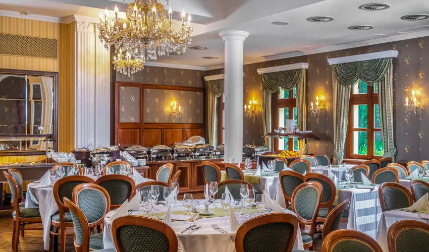 Kastlyhotel Sasvr Pardsasvr - Karcsony (min. 2 j)