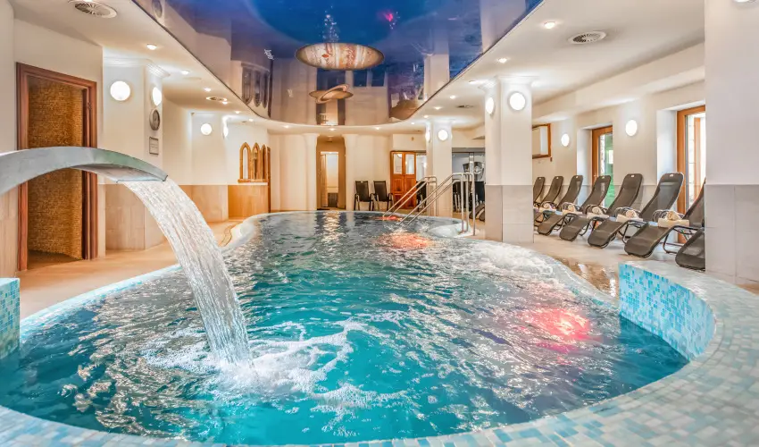 Kastlyhotel Sasvr Pardsasvr - Karcsony (min. 2 j)