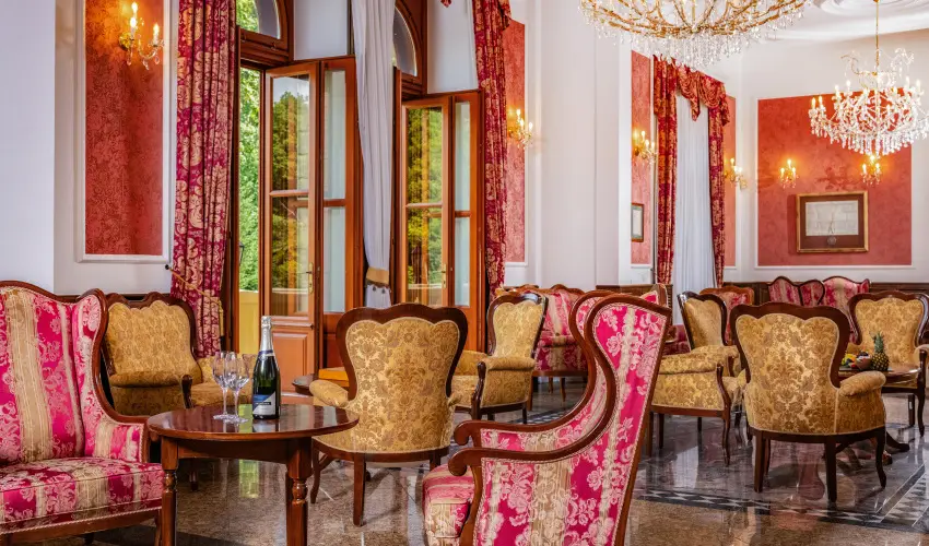 Kastlyhotel Sasvr Pardsasvr - Karcsony (min. 2 j)