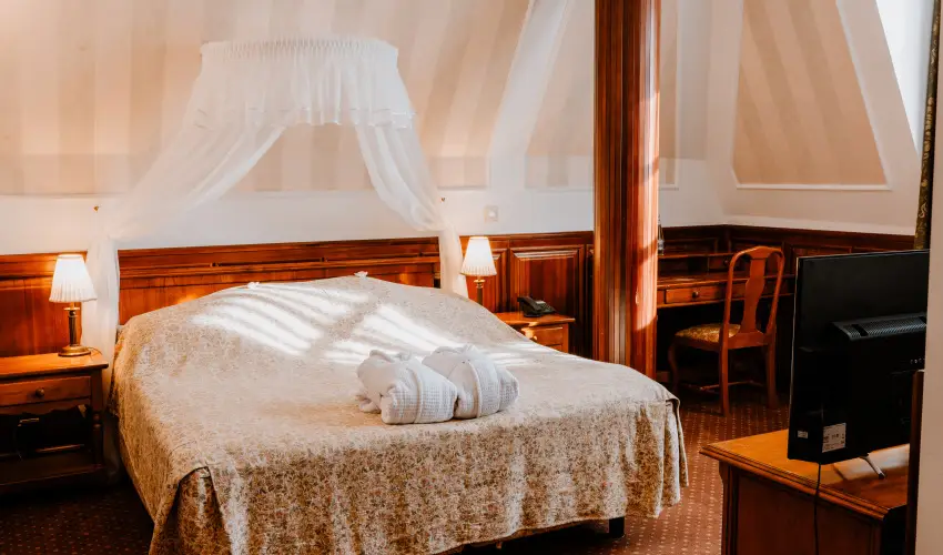 Kastlyhotel Sasvr Pardsasvr - Karcsony (min. 2 j)