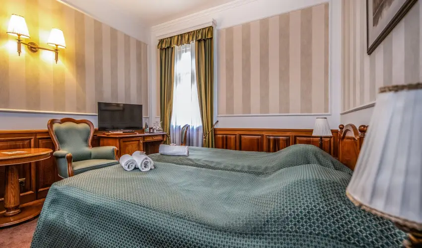 Kastlyhotel Sasvr Pardsasvr - Karcsony (min. 2 j)