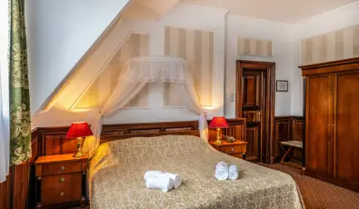 Kastlyhotel Sasvr Pardsasvr