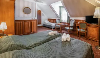 Kastlyhotel Sasvr Pardsasvr