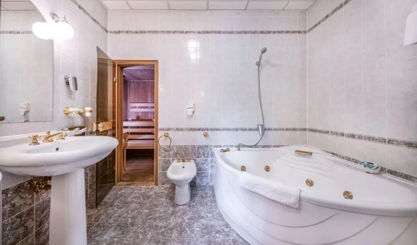 Kastlyhotel Sasvr Pardsasvr - Karcsony (min. 2 j)