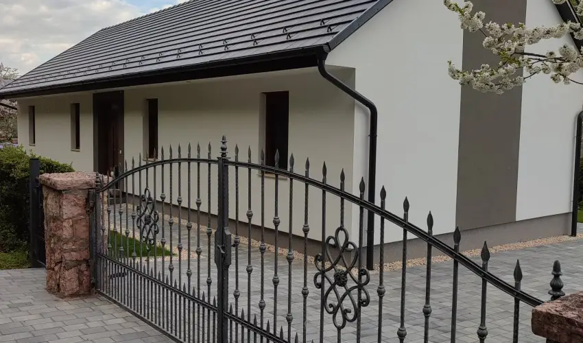 Kat�ng Vend�gh�z Tardos - Kar�csony (min. 2 �j)