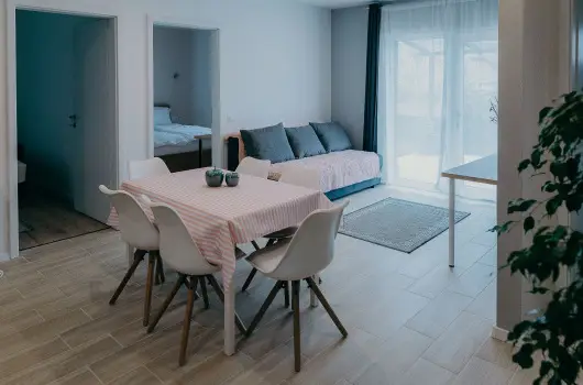 Kat�ng Vend�gh�z - Kar�csony (min. 2 �j)