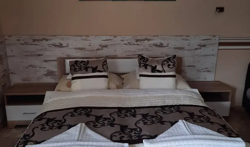 Kk Laguna Wellness Apartmanok Egerszalk - Karcsony (min. 3 j)