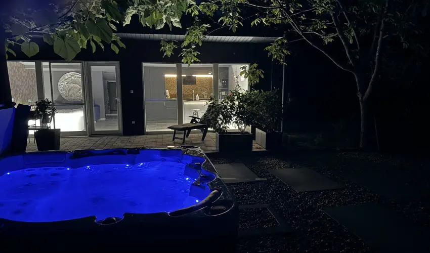 Kkmadr Vendghz Homokmgy - Karcsony