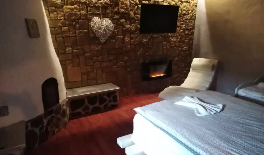 K�kmad�r Vend�gh�z Homokm�gy - Kar�csony
