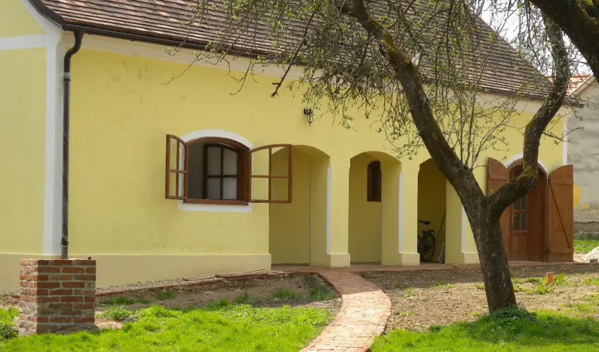 Kerca Bio Farm Kercaszomor - Karcsony (min. 2 j)