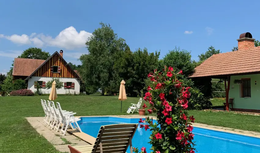 Kerca Bio Farm Kercaszomor - Karcsony (min. 2 j)