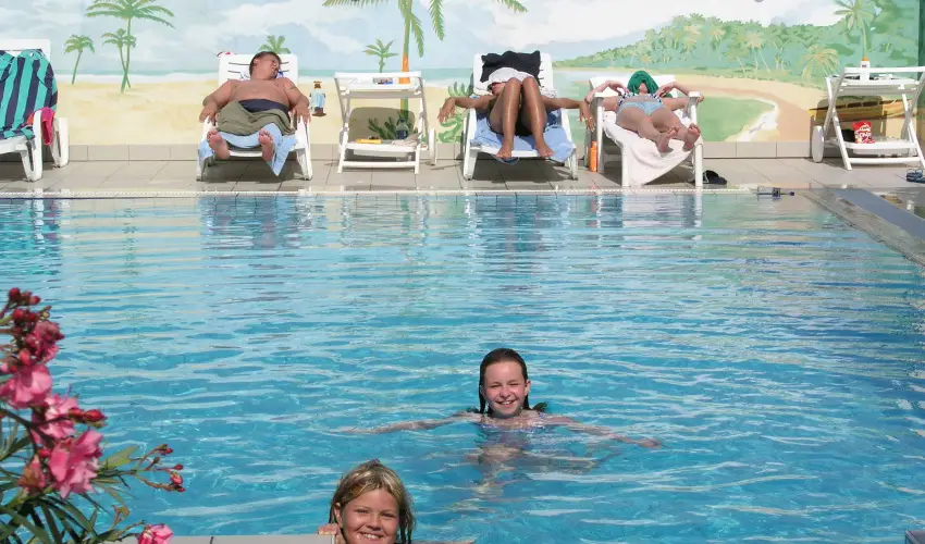 Kt Korona Konferencia & Wellness Hotel Balatonszrsz - Csaldi karcsony s nnepek Kztt (min. 3 j)