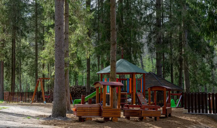 Kőkapu Vadászkastély és Hotel & Apartments Nagyhuta - Karácsony (min. 2 éj)