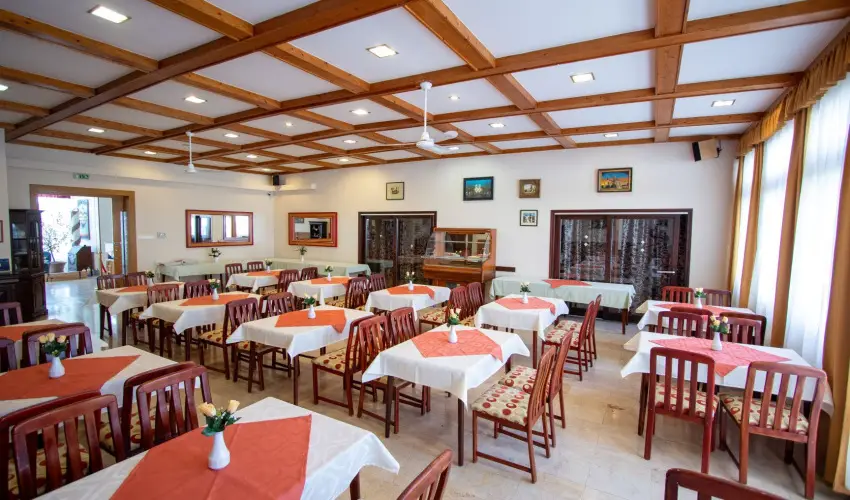 Komfort Hotel Plat�n Hark�ny - Kar�csony (min. 3 �j)