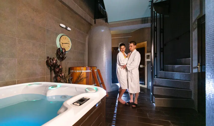 Koml Hotel Gyula - Karcsony (min. 2 j)