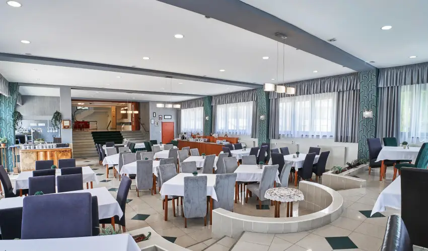 Korona Hotel Harkny Harkny - Karcsony