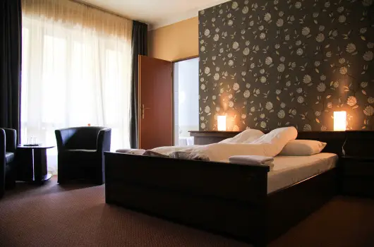 Korona Hotel Harkny - Karcsony