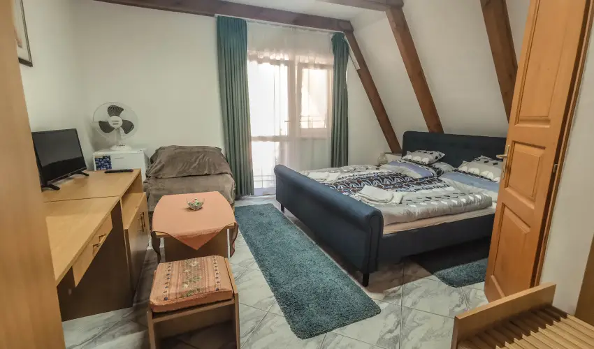 Kristly Apartman Hvz - Karcsony (min. 2 j)