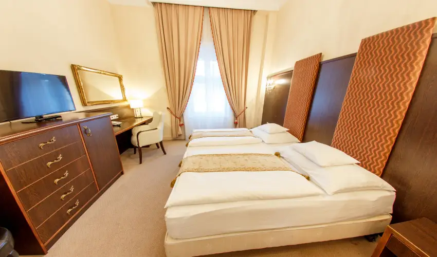 Kristly Imperial Hotel Tata - Karcsony (min. 2 j)