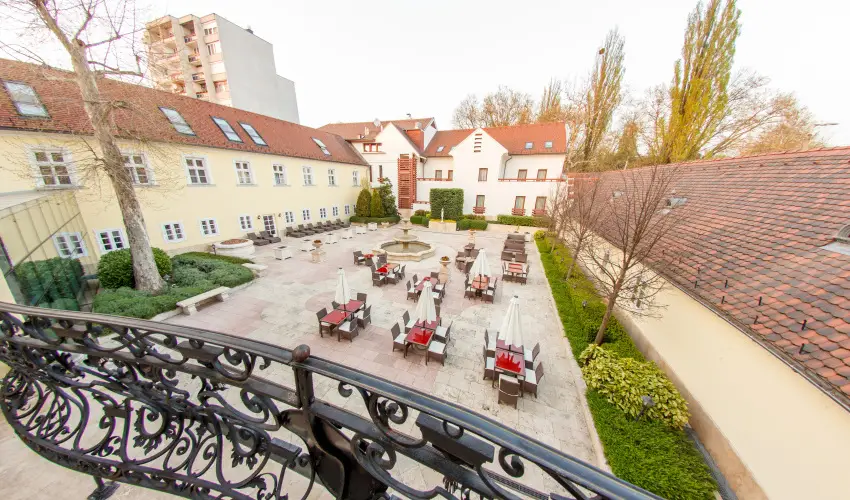 Kristly Imperial Hotel Tata - Karcsony (min. 2 j)