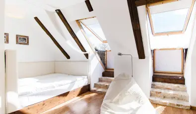 Kristly Imperial Hotel Tata