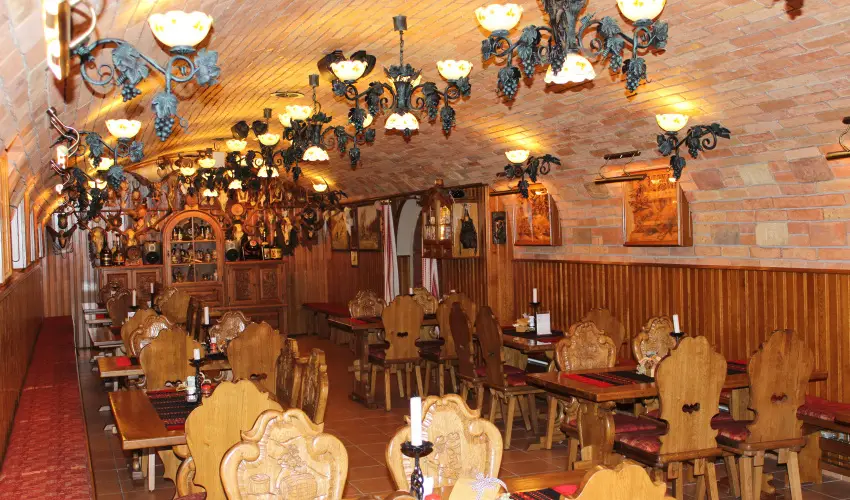 Kulacs Csrda & Panzi Eger - Karcsony (min. 2 j)