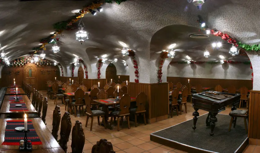 Kulacs Csrda & Panzi Eger - Karcsony (min. 2 j)