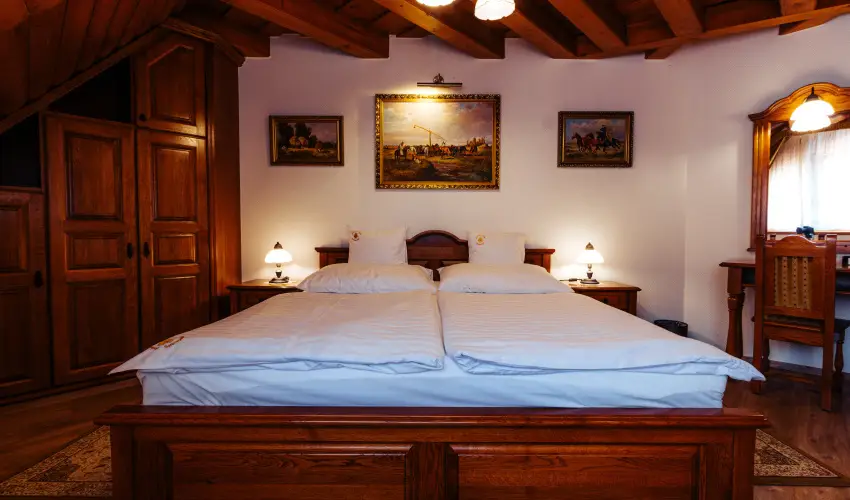 Kulacs Csrda & Panzi Eger - Karcsony (min. 2 j)