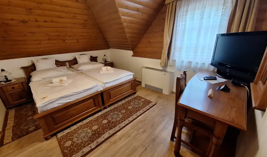 Kulacs Csrda & Panzi Eger - Karcsony (min. 2 j)