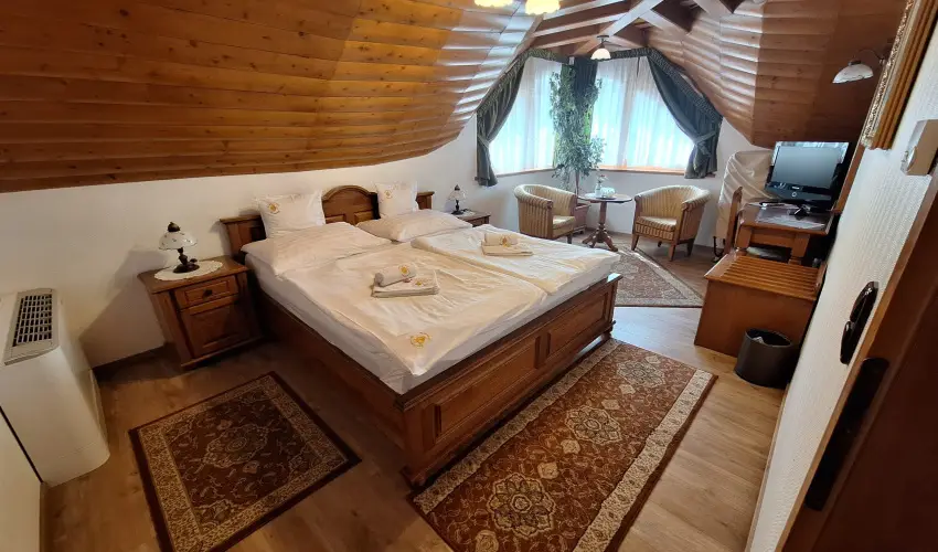 Kulacs Csrda & Panzi Eger - Karcsony (min. 2 j)