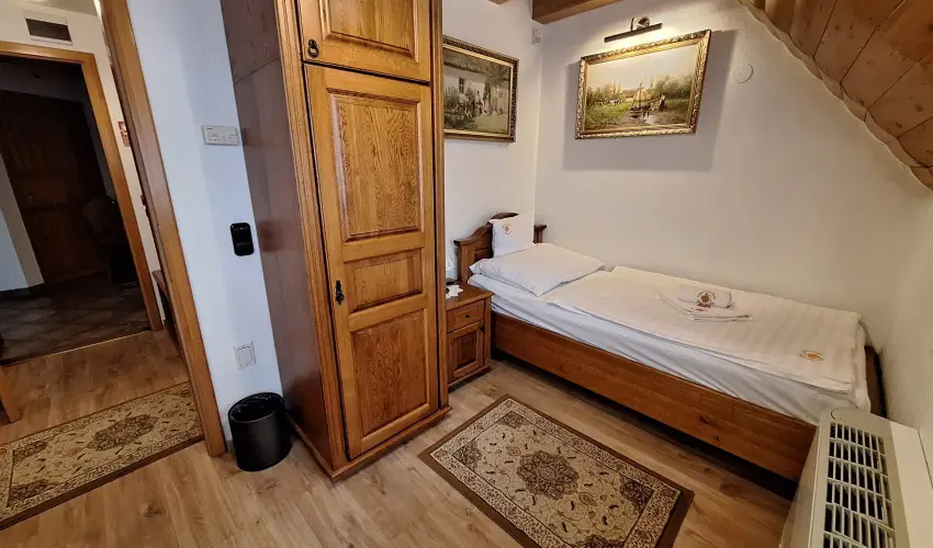 Kulacs Csrda & Panzi Eger - Karcsony (min. 2 j)