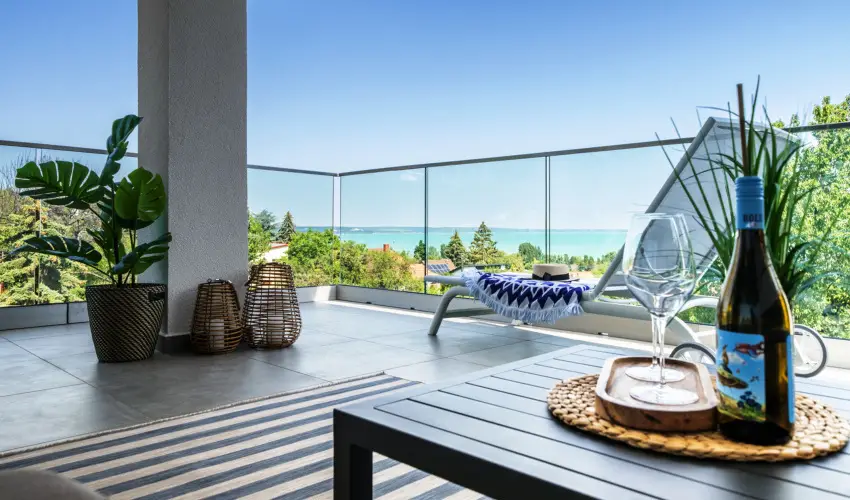 Lake Spirit Boutique Apartments Balatonalmdi - Karcsony (min. 2 j)