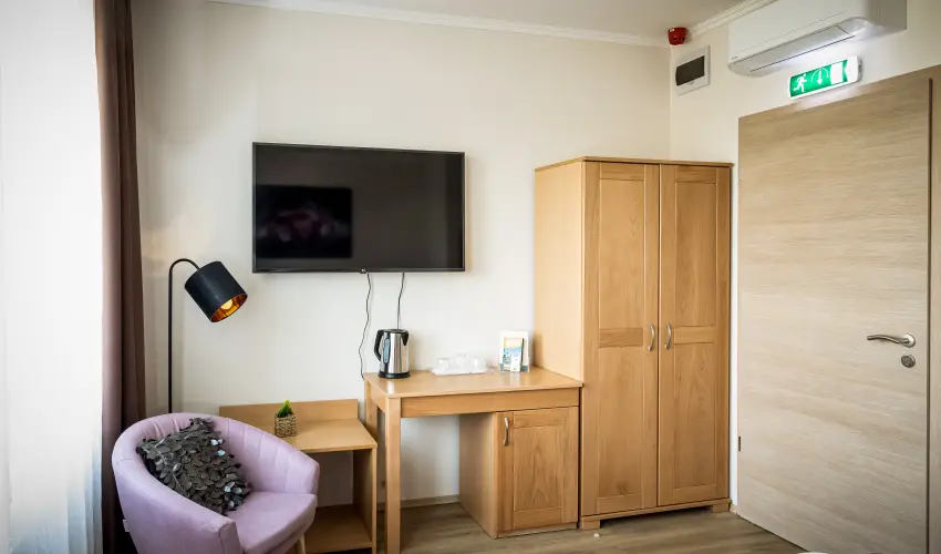 Land-Plan Hotel & Restaurant Tltstava - Karcsony 