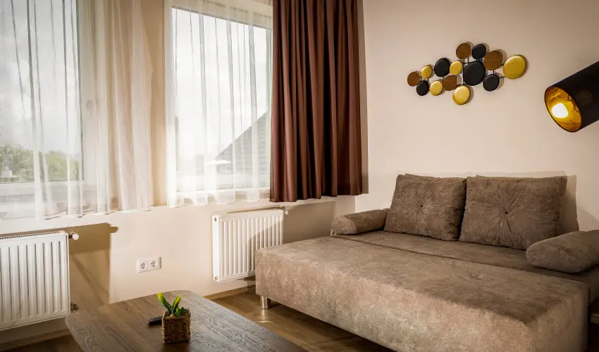 Land-Plan Hotel & Restaurant Tltstava - Karcsony 