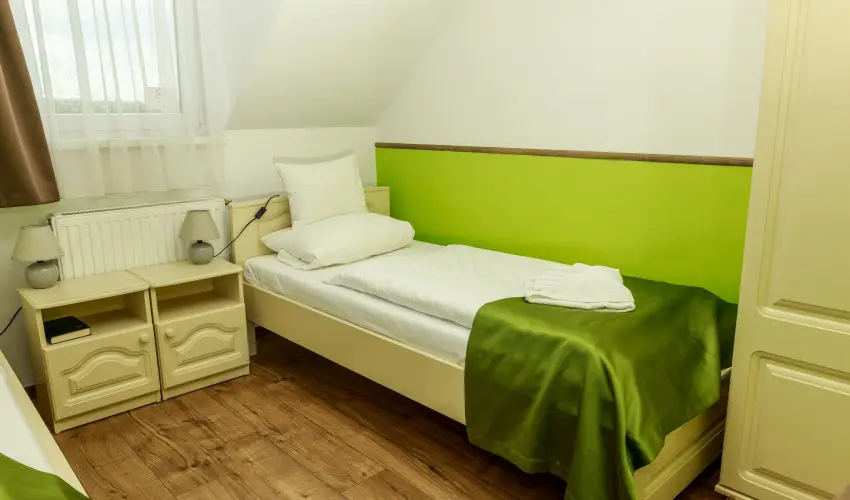 Land-Plan Hotel & Restaurant Tltstava - Karcsony 