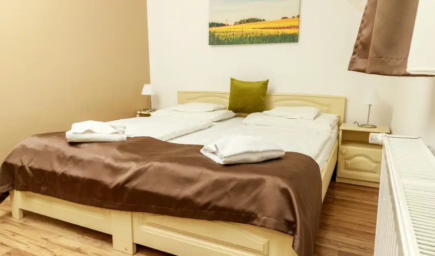 Land-Plan Hotel & Restaurant Tltstava - Karcsony 